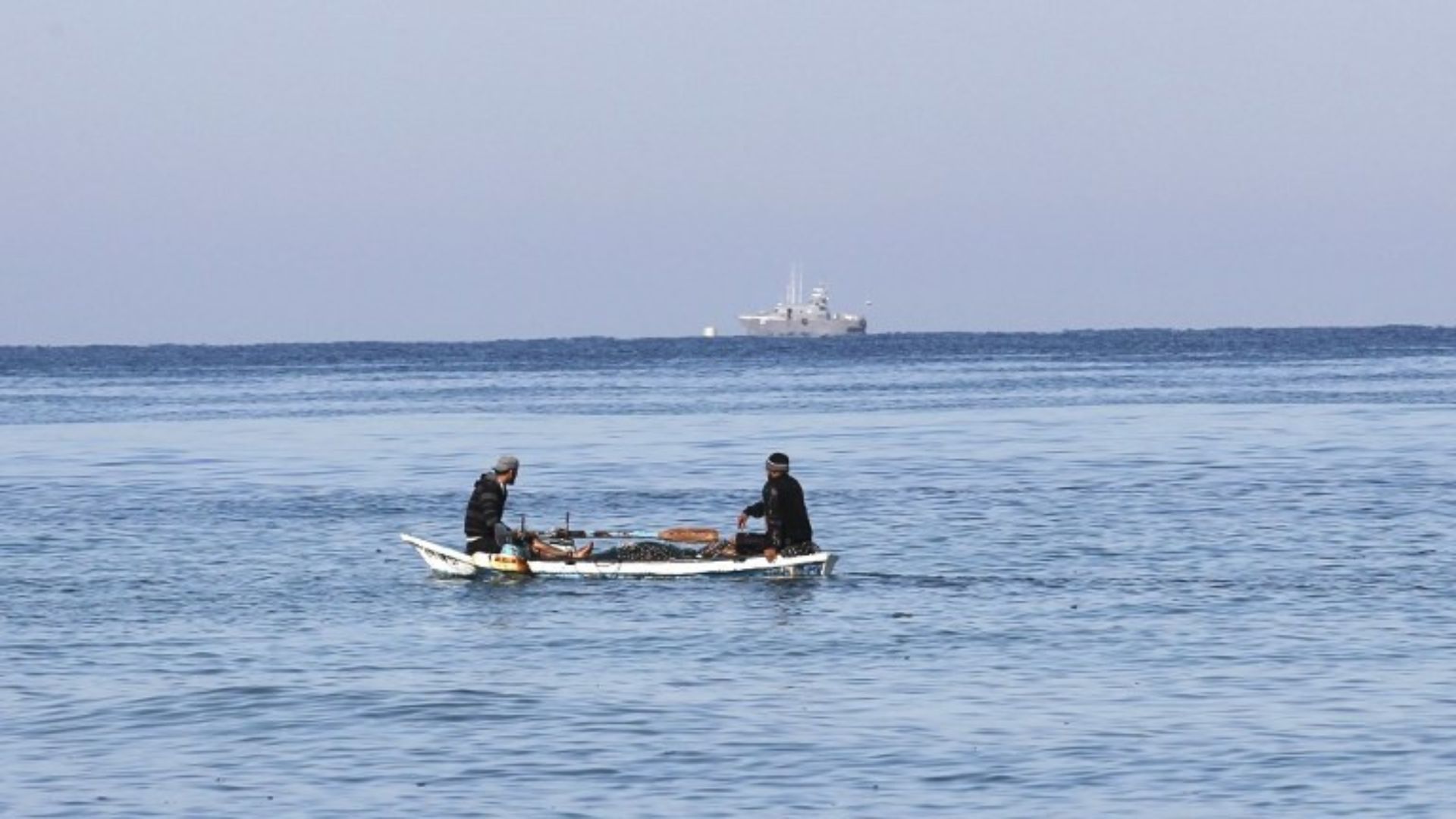 الاحتلال يعتقل 3 صيادين من بحر مدينة غزة