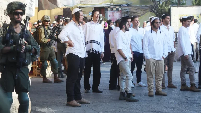 تقاسم وظيفي بين جيش الاحتلال وجيش المستوطنين!