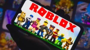 بهدف حماية الأطفال رقمياً: حظر منصة “Roblox” كلياً في فلسطين