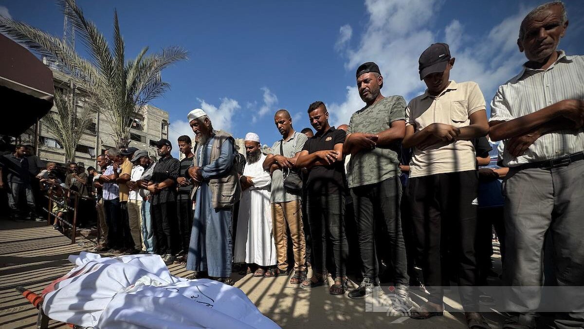 انتشال جثامين 3 شهداء شرق خانيونس