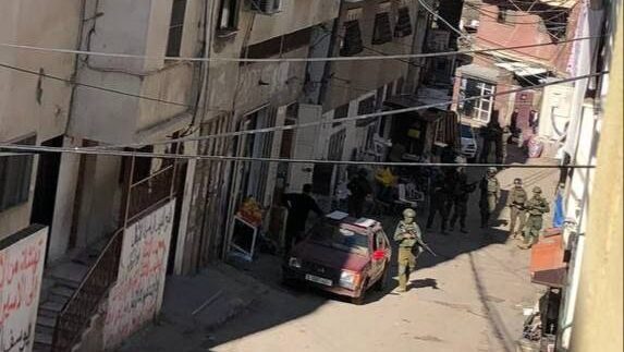 الاحتلال يقتحم مخيم عسكر الجديد شرق نابلس