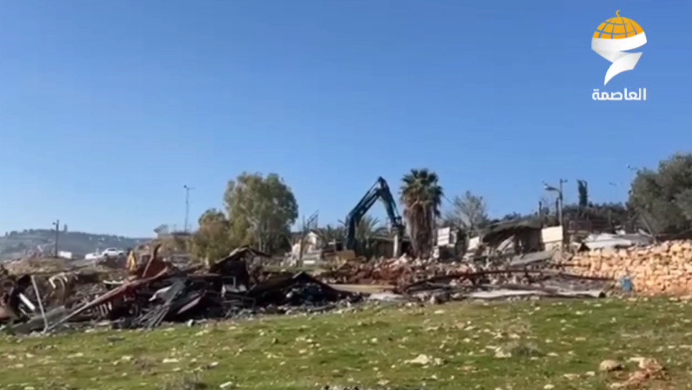 الاحتلال يهدم 4 شقق سكنية ومنشآت زراعية وحيوانية في العيسوية شرق القدس