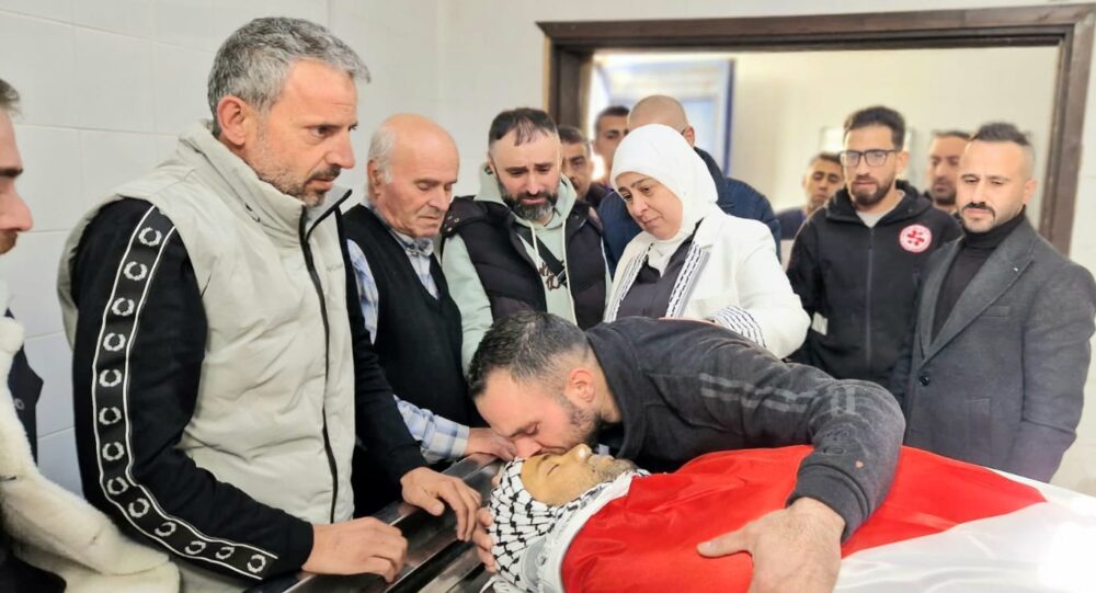 استشهاد شاب متأثراً بإصابته برصاص الاحتلال في بلدة الرام