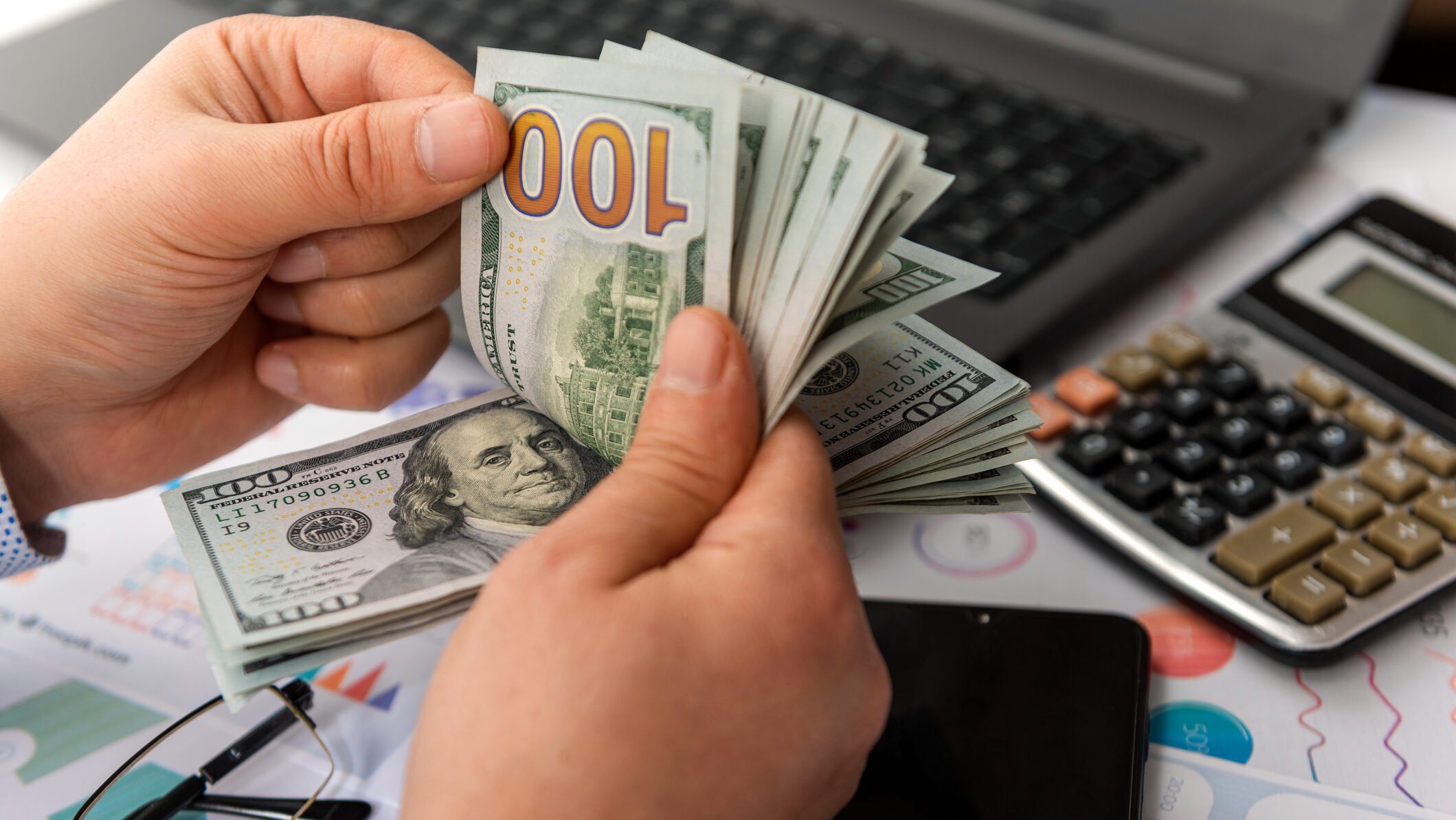 الدولار أمام الشيكل في 2026: هل يستمر الانهيار أم نشهد ارتداداً مفاجئاً؟