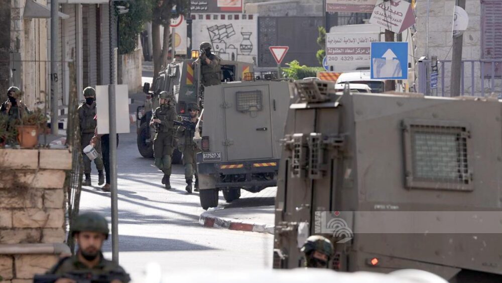 قوات الاحتلال تغلق المدخل الجنوبي لنحالين غرب بيت لحم