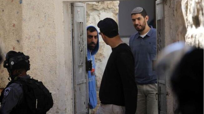 مستعمرون يستولون على منزل في سلوان