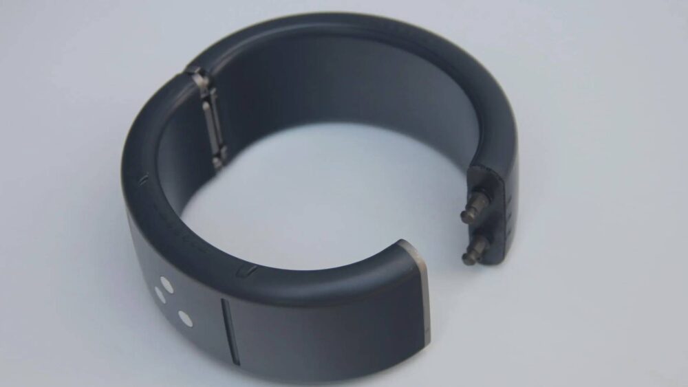 لأول مرة: جيش الاحتلال الاسرائيلي يخضع مستوطنيه في الضفة الغربية لـ "الأساور الإلكترونية"