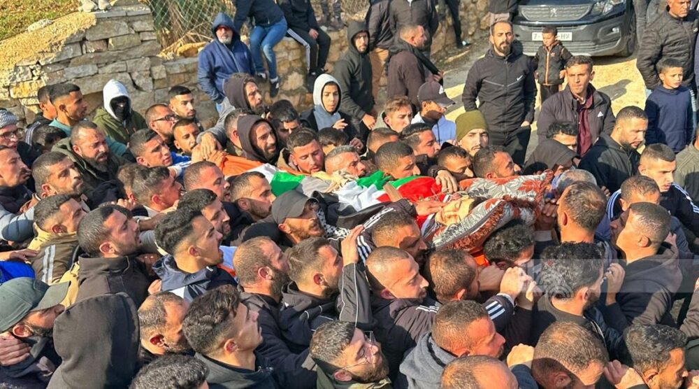 شعبنا يحيي يوم الشهيد الفلسطيني