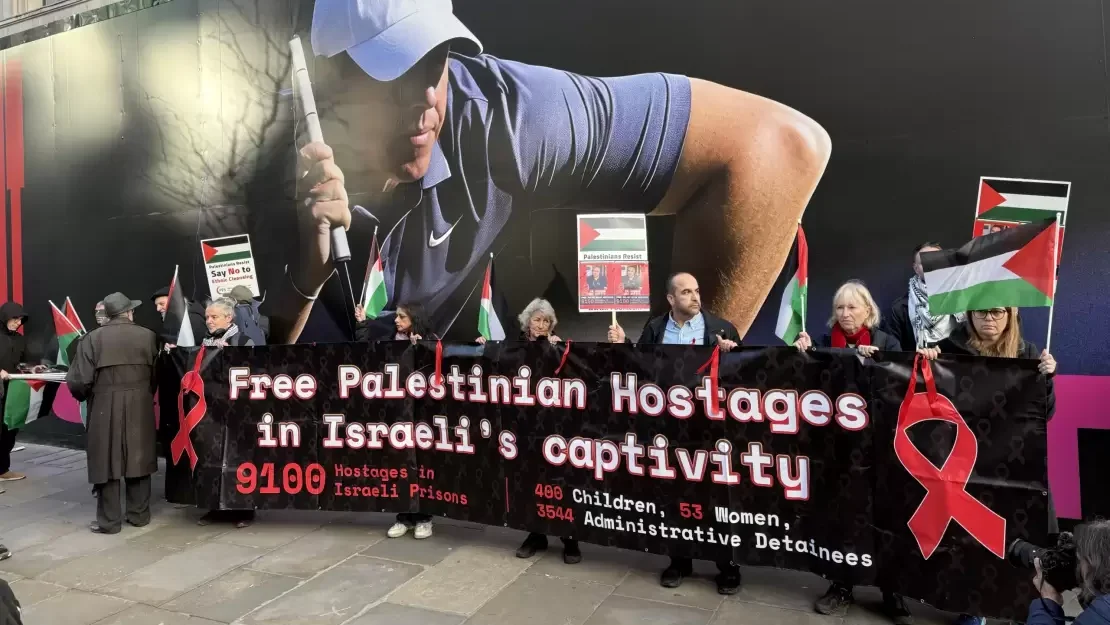 "الأشرطة الحمراء": حملة لتسليط الضوء على الأسرى ومعاناتهم في سجون الاحتلال