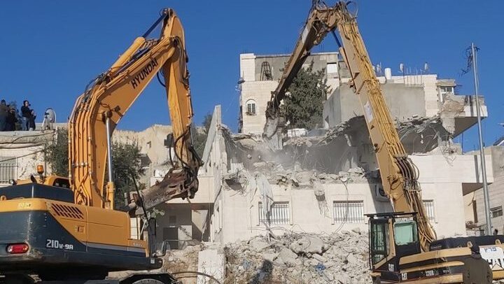 الاحتلال يهدم أربعة منازل في برطعة شمال غرب جنين