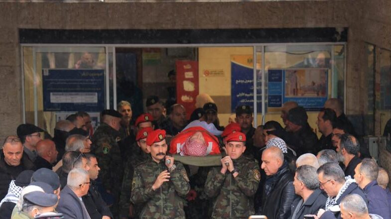 بيت لحم: تشييع جثمان الأسير المحرر خالد الصيفي