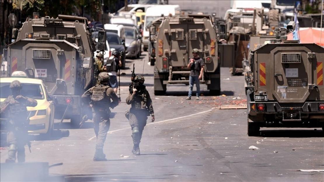 كاتبة إسرائيلية: "إسرائيل" تريد تفجير الضفة وتهجير الفلسطينيين قسرا