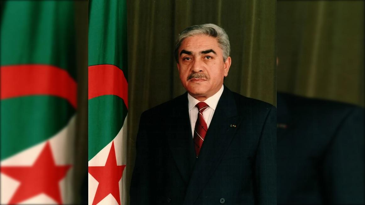 وفاة رئيس الجزائر الأسبق اليامين زروال