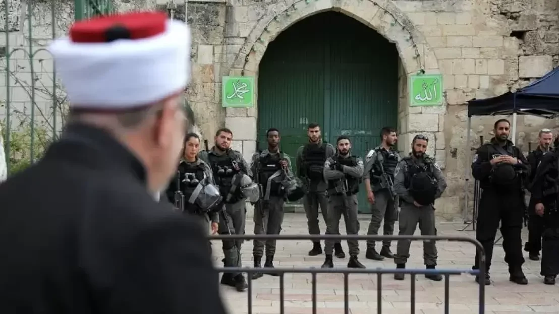 لليوم الثالث.. الاحتلال يغلق الأقصى ويمنع الصلاة فيه