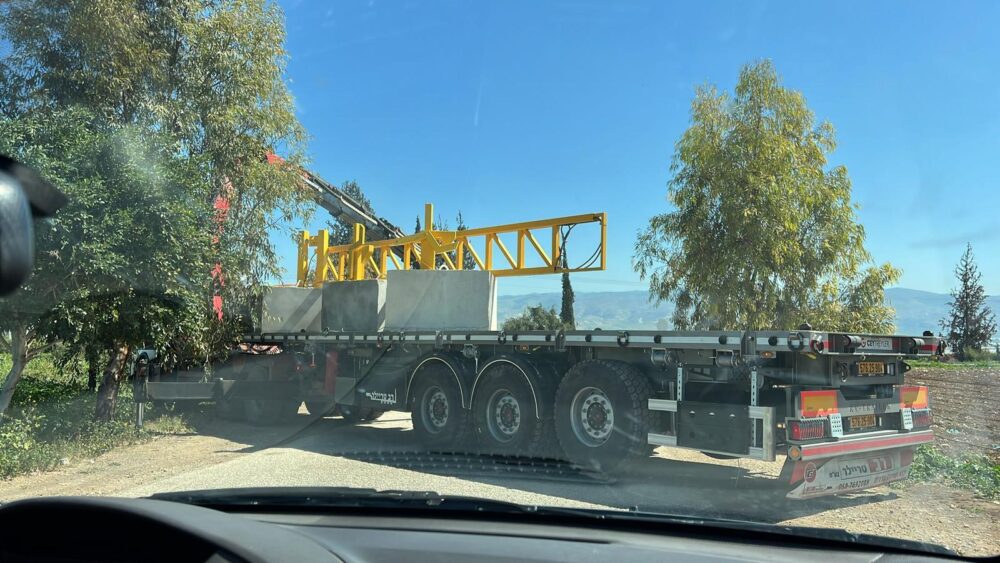 مداخل قرى بردلة وكردلة وعين البيضاء بالأغوار الشمالية