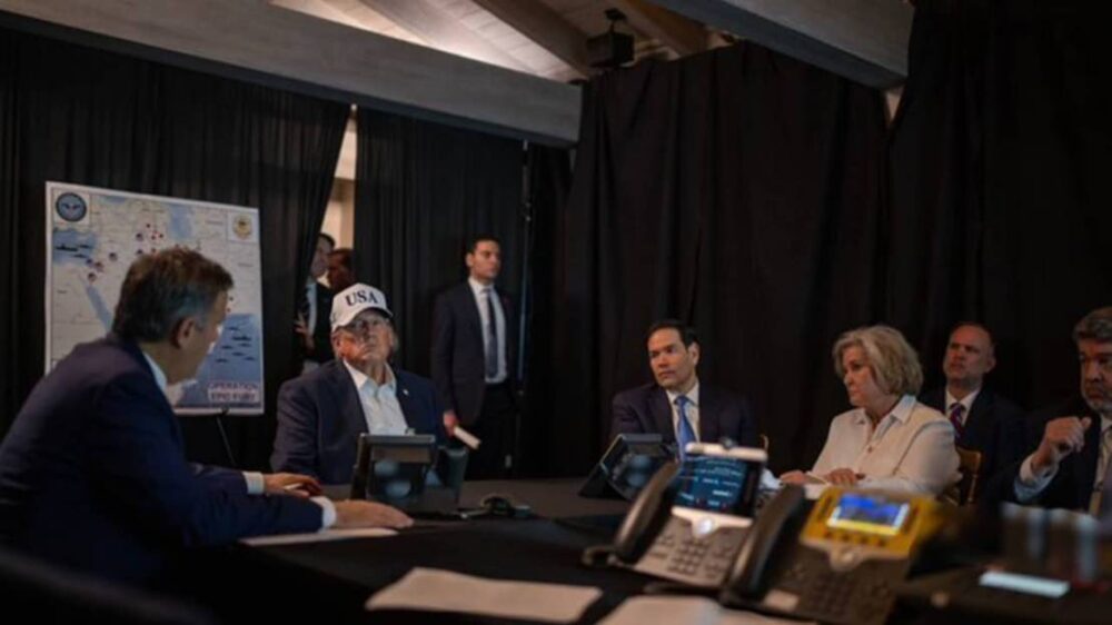 واشنطن بوست: قلق في البنتاغون من استنزاف مخزون الذخائر خلال مواجهة إيران