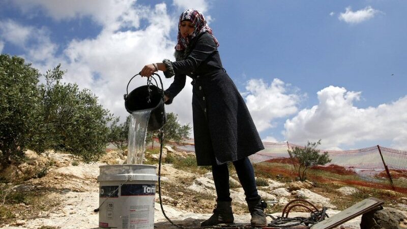 أكثر من مليون امرأة في الضفة الغربية دون الحد الأدنى للمياه
