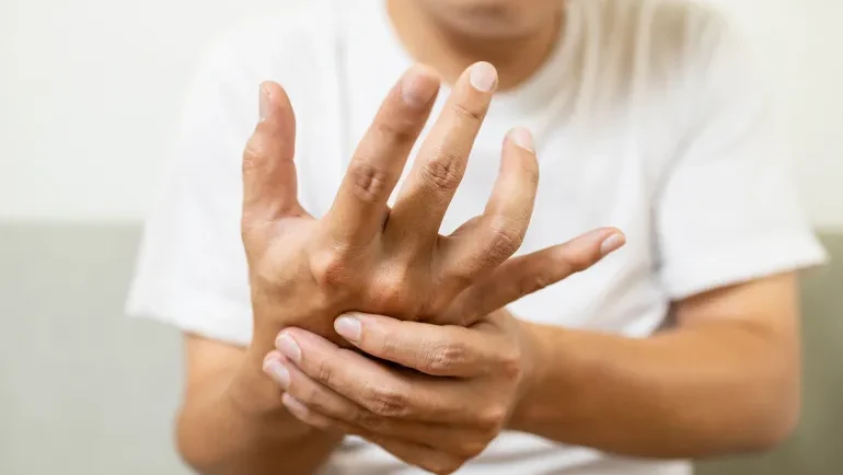 اليابان تطلق علاجات مبتكرة لباركنسون وفشل القلب