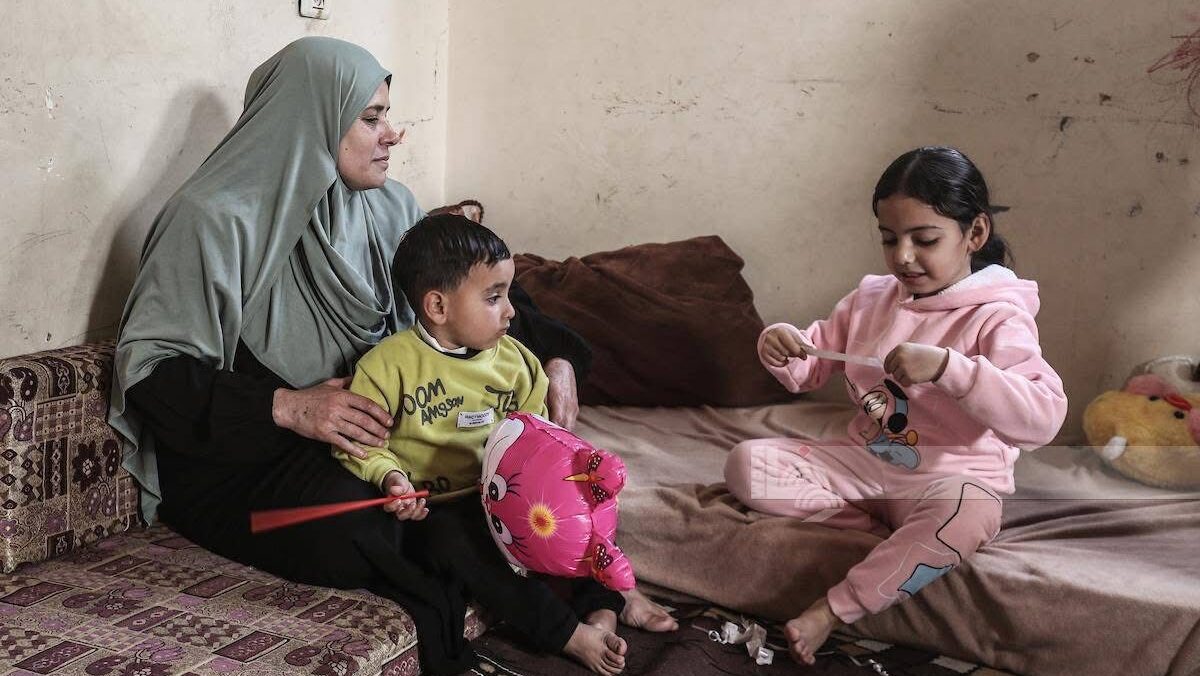 في يوم الطفل الفلسطيني: 19 ألف طفل شهيد... طفولة مسلوبة وإرادة تعليم لا تُكسر