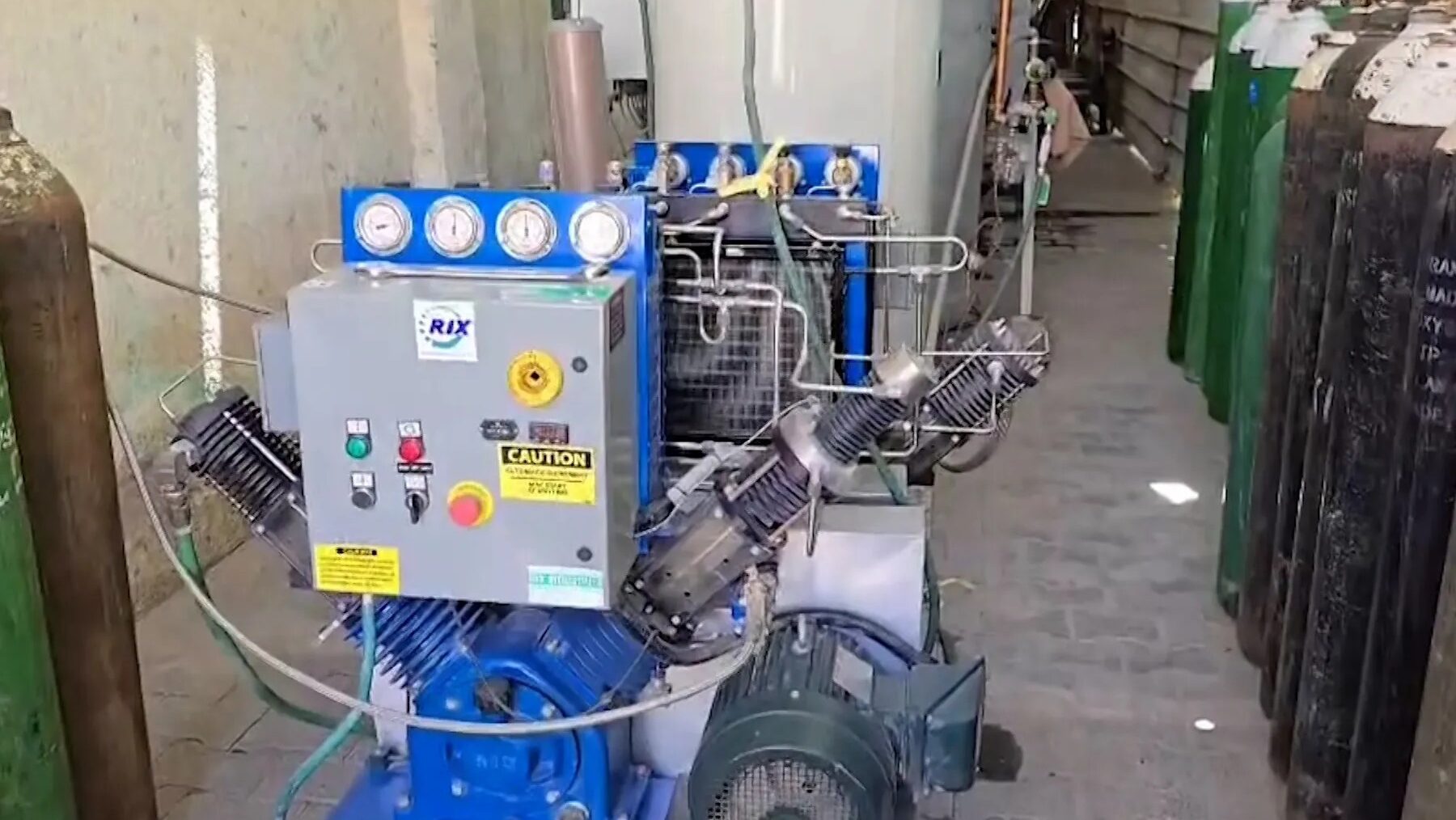 وزارة الصحة بغزة: نحذر من خطر توقف محطة توليد الأكسجين الوحيدة في غزة والشمال