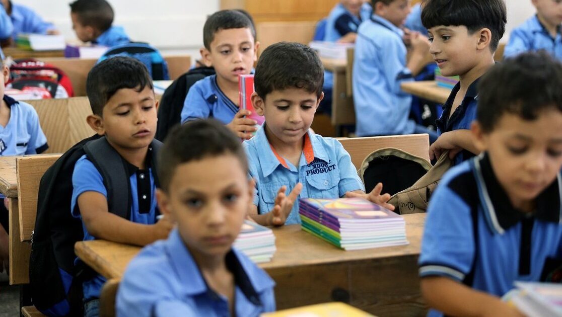 "التربية" تبحث مع مجالس أولياء الأمور العودة التدريجية للتعليم الوجاهي