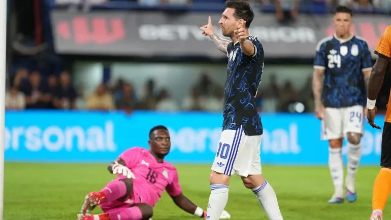 ميسي يقود الأرجنتين لاكتساح زامبيا بخماسية استعدادا للمونديال