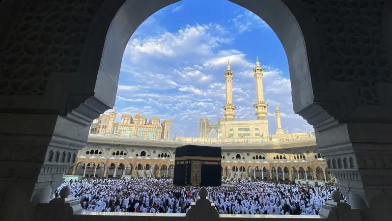 أمراض تنتقل بين الحشود.. ما الذي يجب أن ينتبه له الحاج؟