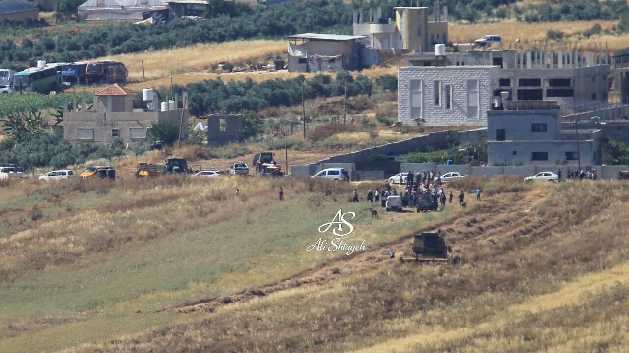 الاحتلال يمنع مزارعين من حصاد القمح في بيت فوريك شرق نابلس