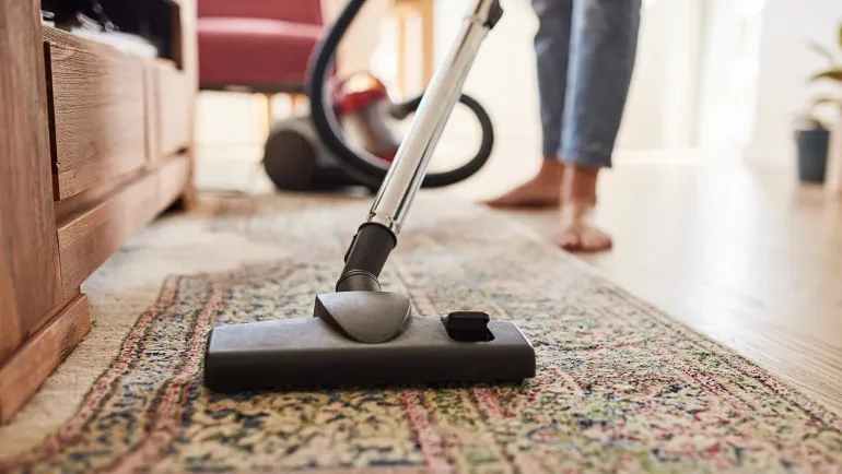 وداعا للغبار.. أسباب تراكمه وحلول فعالة للتخلص منه