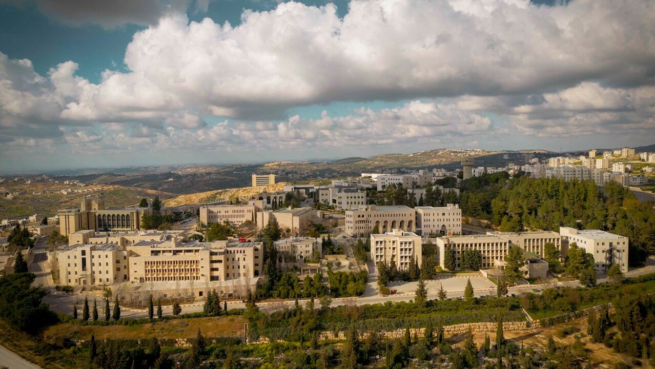 جامعة بيرزيت تطلق برامج الدبلوم المتوسط لتعزيز جاهزية الطلبة لسوق العمل