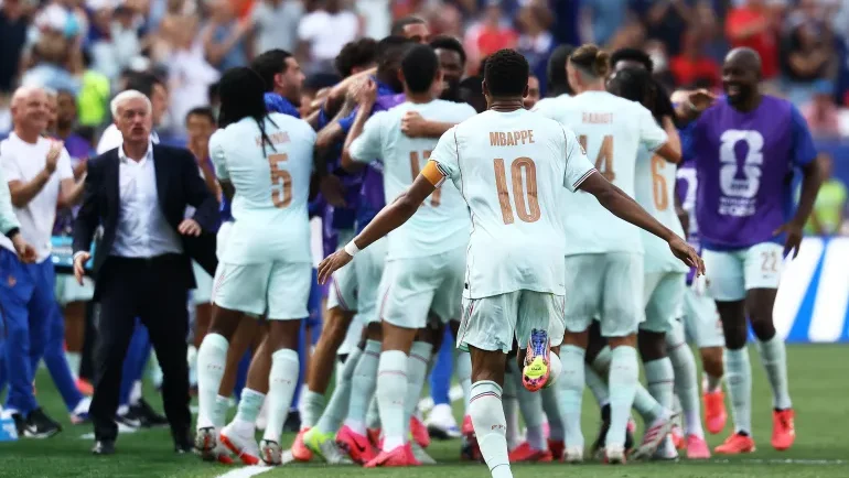 لا يخلو من نقاط الضعف.. كيف يمكن إيقاف منتخب فرنسا؟