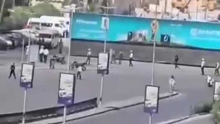 انفجار عبوات ناسفة قرب فندق إقامة ماكرون في دمشق