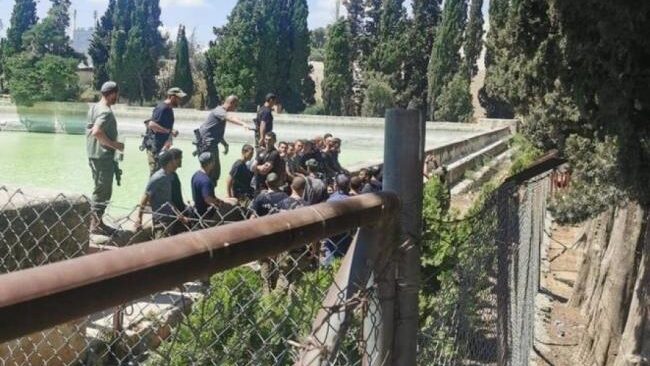 قوات الاحتلال تغلق منطقة برك سليمان السياحية جنوب بيت لحم