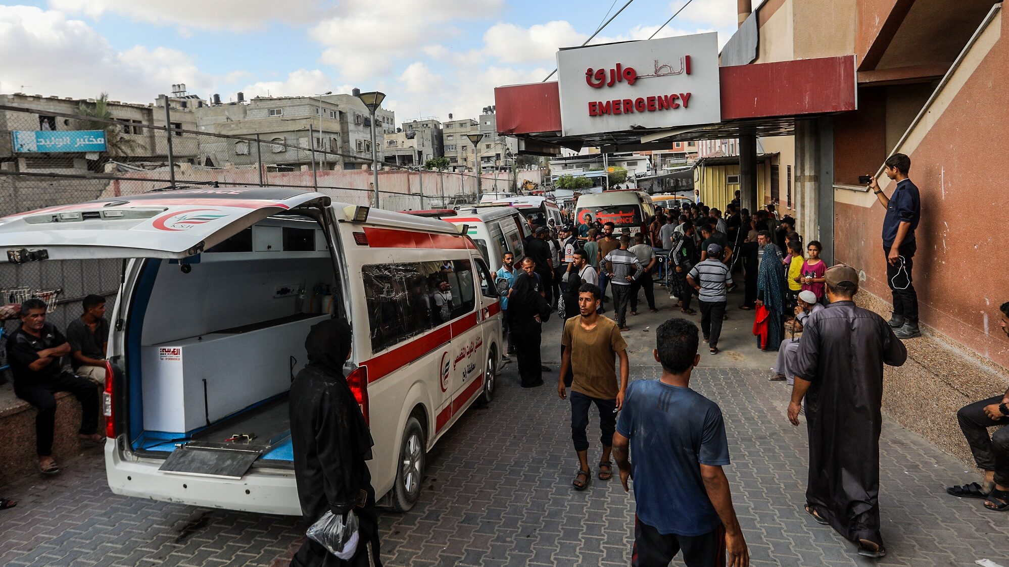 ارتفاع حصيلة الشهداء في قطاع غزة إلى 74,540 والإصابات إلى 175,678 منذ بدء العدوان