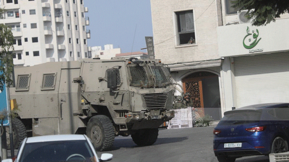 لليوم التاسع: الاحتلال يواصل عدوانه على مدينة الخليل ويدفع بتعزيزات عسكرية