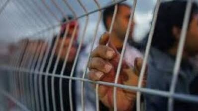 ثلاثة أسرى يعانون أوضاعا صحية صعبة في سجون الاحتلال وسط إهمال طبي متعمد