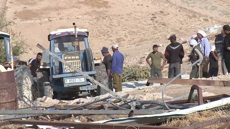الاحتلال يواصل عزل 12 قرية وخربة في بادية ومسافر يطا لليوم الثالث على التوالي